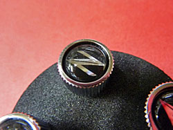 INFINITI・NISSAN・NISMO・370Z　バルブキャップ