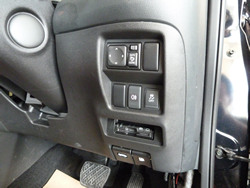 日産ＪＵＫＥ　後期・バックフォグ　2015