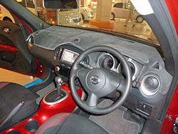 JUKE（ジューク）ダッシュ・マット