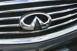 Infiniti　EX35/37　フロント・グリル Assy