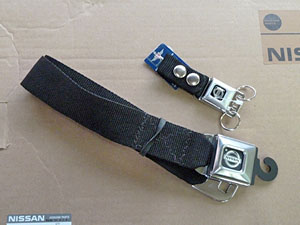 シートベルトバックル型　ベルト／キーホルダー