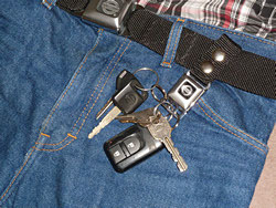 シートベルトバックル型　ベルト／キーホルダー