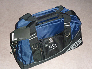 INFINITI　スポーツ・バッグ