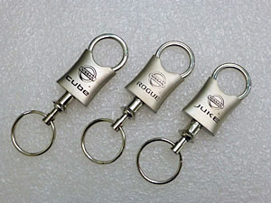 NISSAN　キーホルダー