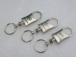 NISSAN キーホルダー