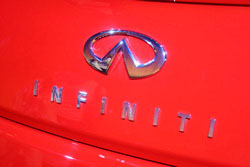 Ｇ３７　ｉｎｆｉｎｉｔｉ　リアーエンブレム