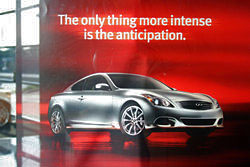 Ｇ３７　インフィニティ　クーペ　２００７年　キックプレート