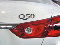 Ｖ３７　インフィニティ　セダン　２０１４年