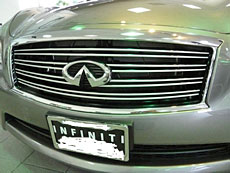 Infiniti　M37　ラジエターオーナメント