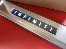 M37　ＥＬ発光のキックプレート